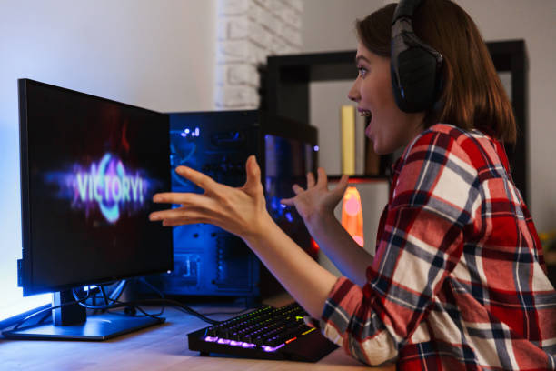 What Is Crossplay in PC Gaming? How to Check Support